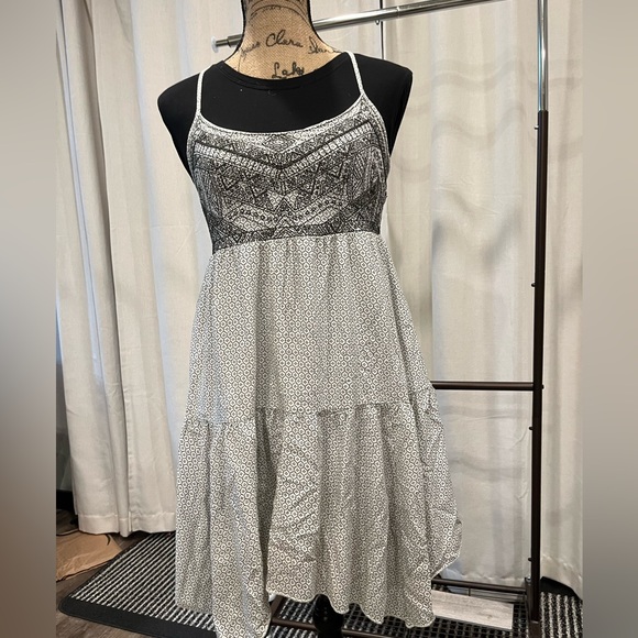 America. Eagle outfitters smocked mini dress black white m medium - Picture 1 of 6